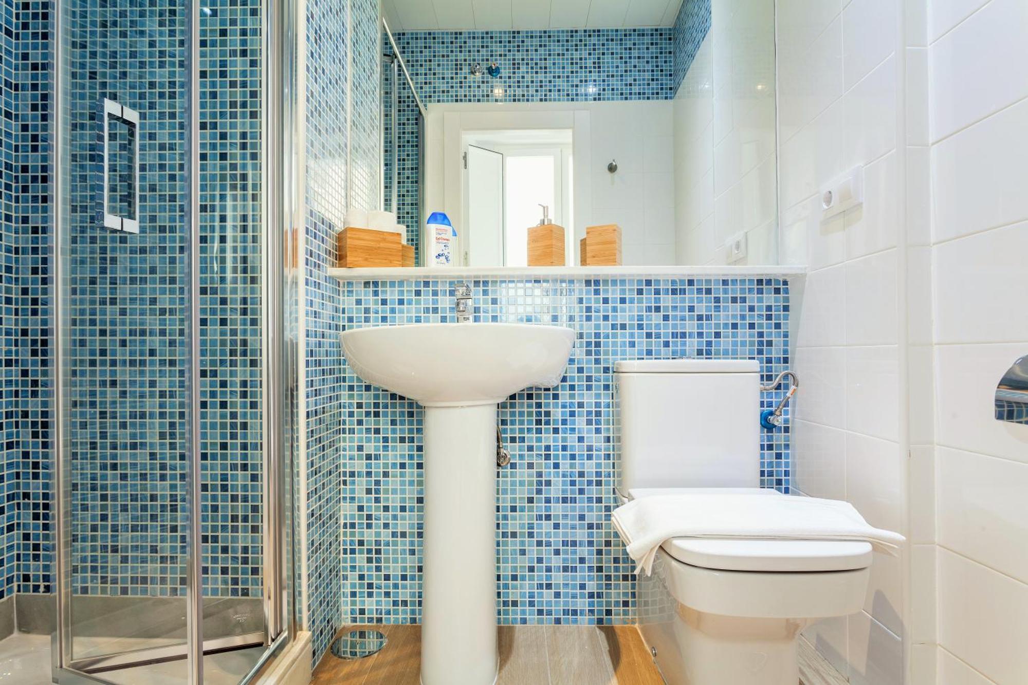 Apartamento Hostly Acetres 1a Loft In Center, Comunal Terrace, Fibre,parking Optional Sevilha