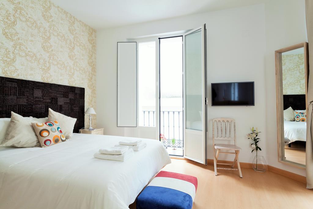Hostly Acetres 1a Loft In Center, Comunal Terrace, Fibre,parking Optional Apartamento Sevilha